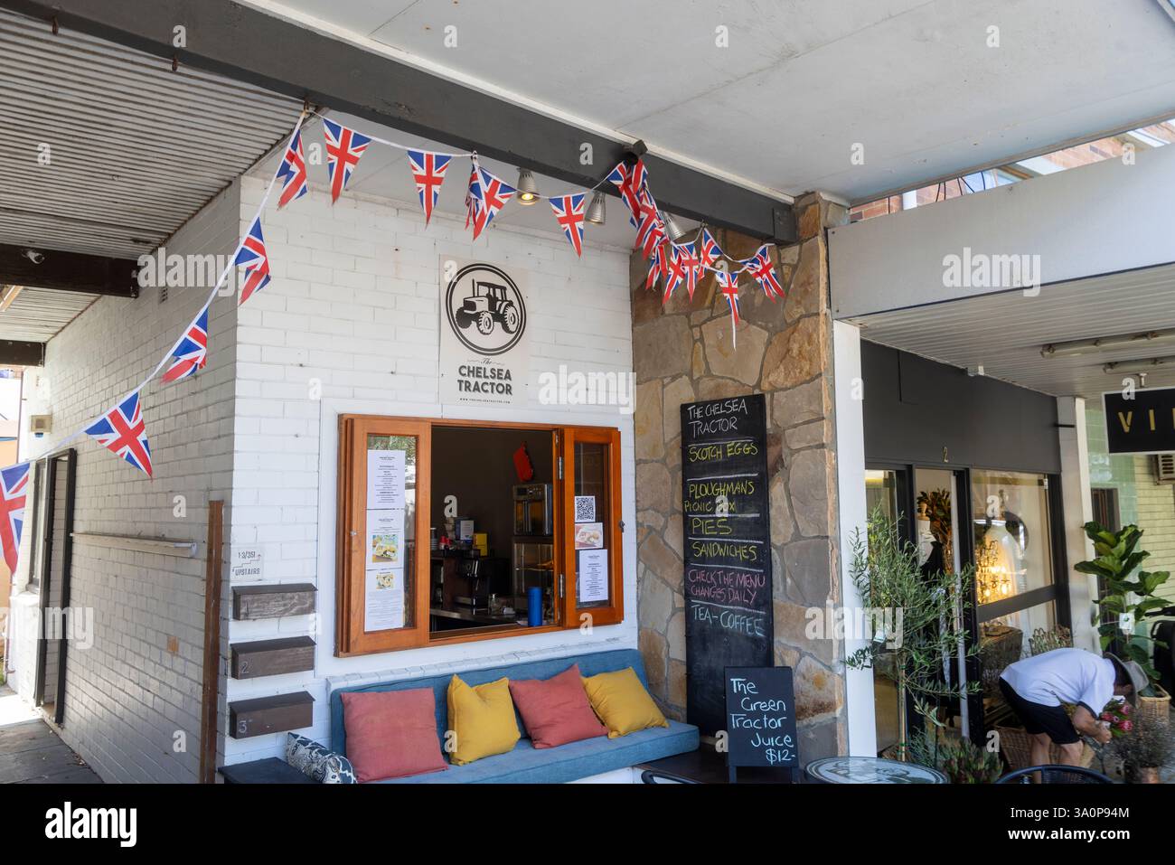Le Chelsea Tractor, un petit café de Sydney en Australie qui vend des tartes traditionnelles britanniques, des œufs de scotch, des repas de charrues et des pâtisseries Banque D'Images