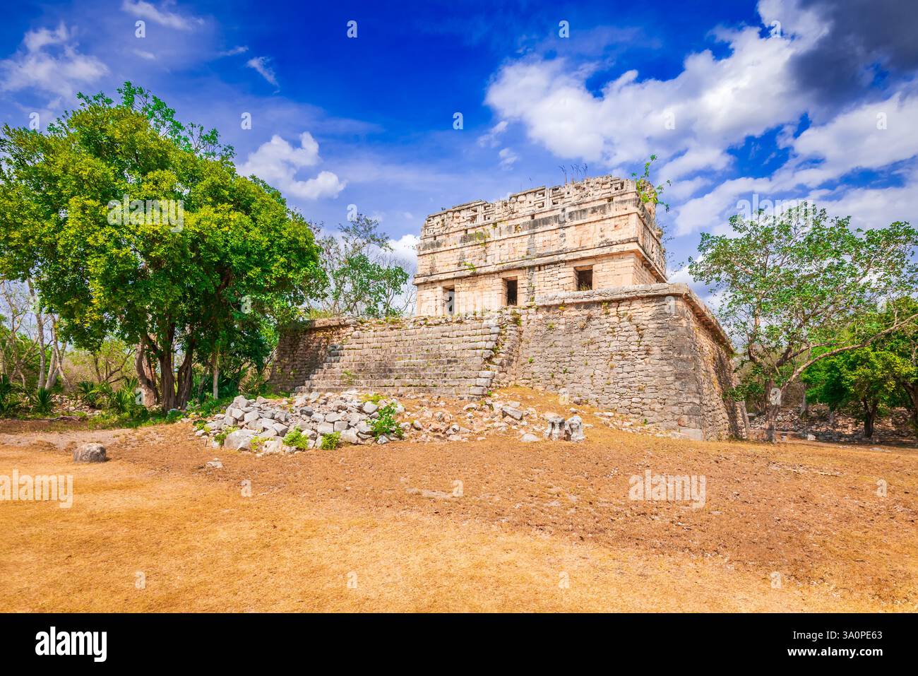 Chichen Itza, Mexique. Le temple du cerf, ruines de civilisation maya dans le Yucatan. Banque D'Images