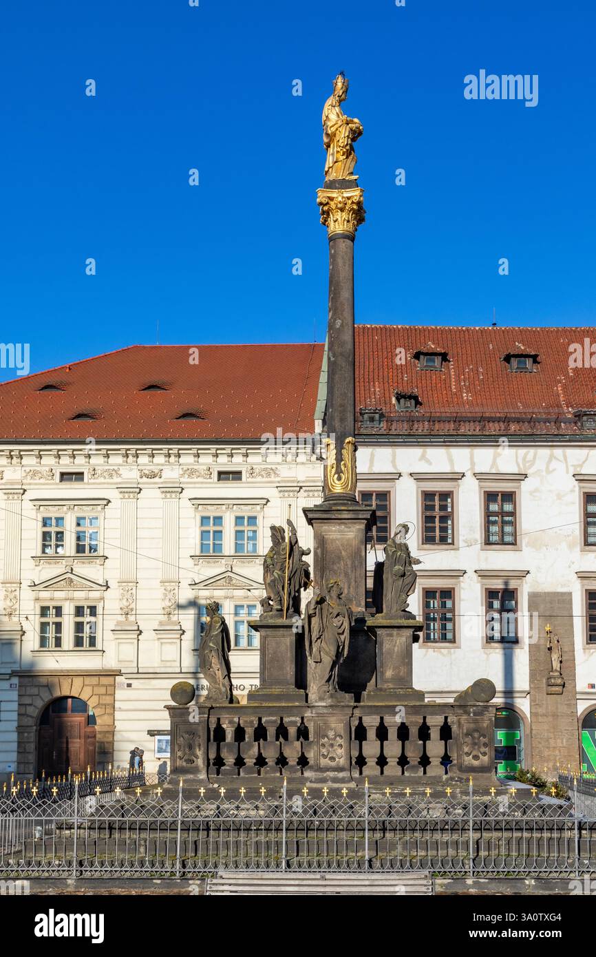 Pilsen, République tchèque - 2 janvier 2020 : pilier historique de la Sainte Trinité, pilier de la peste, Karlovy Vary, République tchèque Banque D'Images