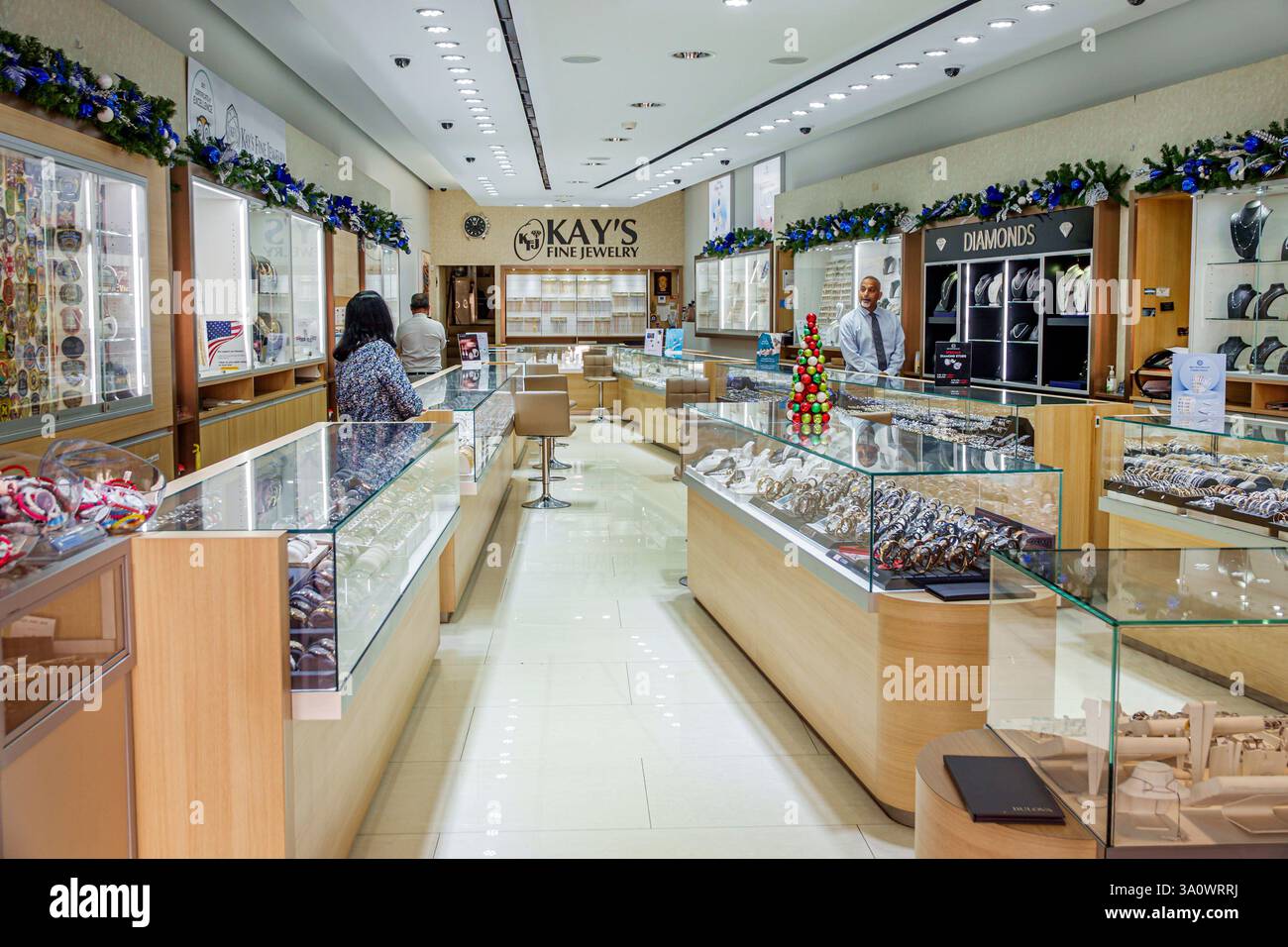 Charlotte Amalie, Saint constitué Thomas, Îles Vierges américaines USVI, Dronningens Gade, main Street, Kay's Fine Jewelry, intérieur, bijouterie, magasin de détail haut de gamme Banque D'Images