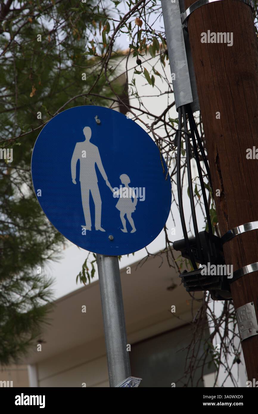 Panneau de passage pour enfants Vouliagmeni Athènes Attique Grèce Banque D'Images