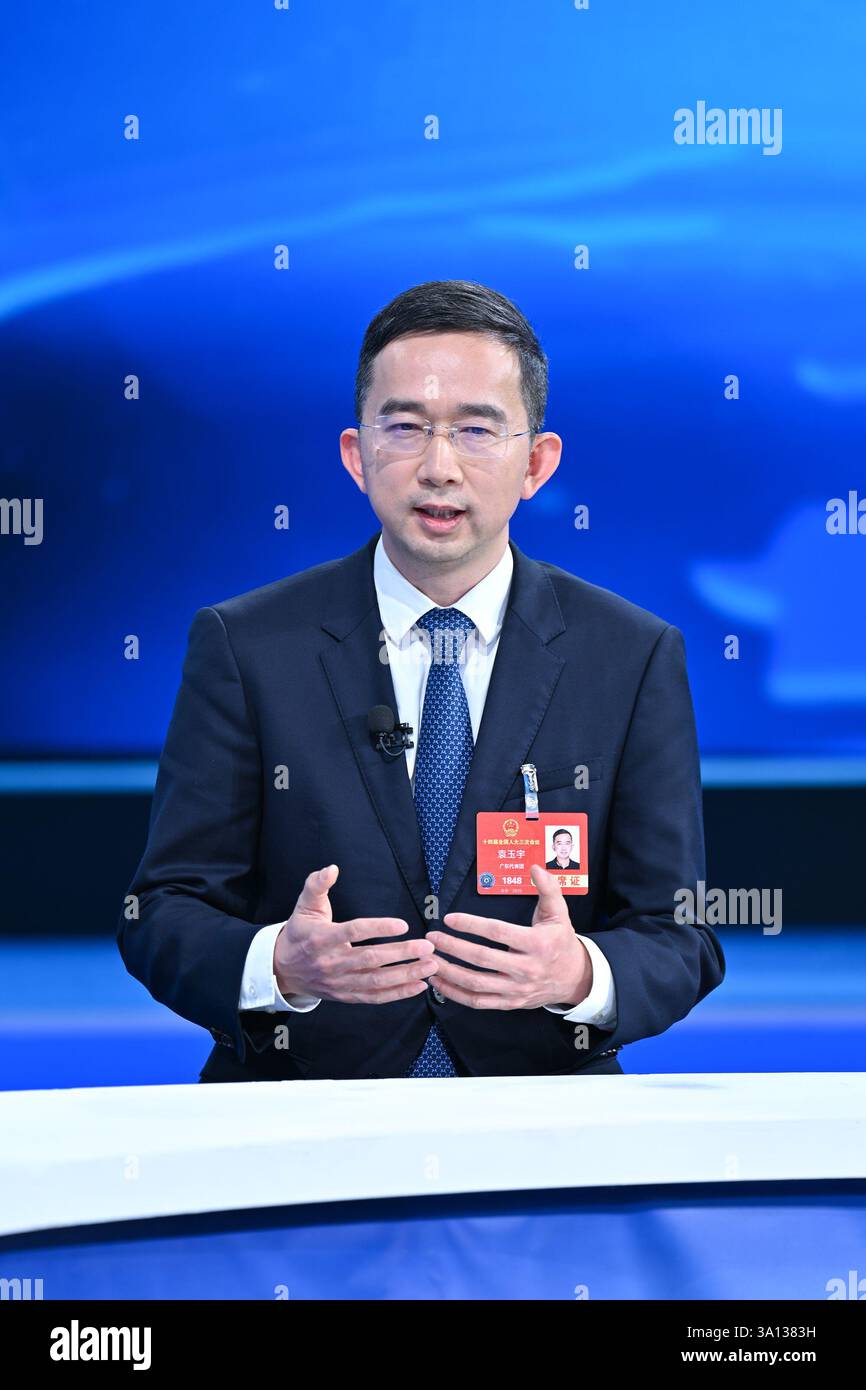 Pékin, Chine. 6 mars 2025. Yuyu Yuyu, président de Medprin Regenerative Medical technologies Co., Ltd., prend la parole lors du 14ème épisode de la China Economic Roundtable, un talk-show entièrement médiatique organisé par l’agence de presse Xinhua. Crédit : Li Xin/Xinhua/Alamy Live News Banque D'Images