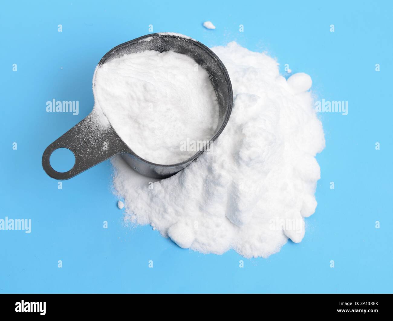 Bitartrate de potassium, également connu sous le nom d'hydrogénotartrate de potassium, de formule KC4H5O6. Il est également connu sous le nom de crème de tartre. Banque D'Images