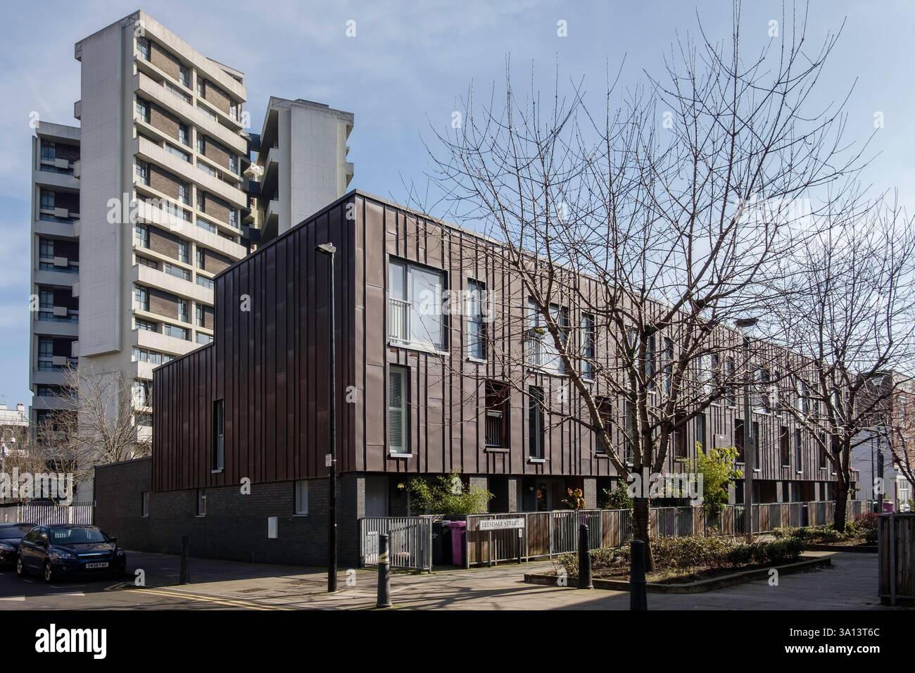 Projet de logement de rue Claredale avec Keeling House Beyond, East London, Royaume-Uni Banque D'Images