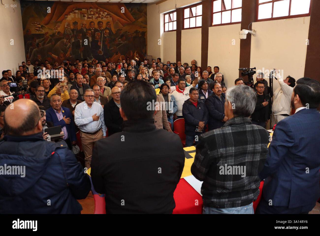 ASSEMBLÉE DES CITOYENS POUR CAMPO SACHA Quito, jeudi 6 mars 2025 les organisations sociales se réunissent à la Casa de la Cultura afin de former une Assemblée des citoyens pour empêcher l'attribution du champ de Sacha à la société privée Sinopetrol Marcela Arellano, David Almeida, Washington Andrade, Jorge Caceres et JosÃ Villavicencio photos API Rolando Enriquez Quito Pichincha Ecuado POL ASAMBLEACIUDADANAPANAPORELCAMPOSAC6f6x829f6f6f2983x Copyright Banque D'Images