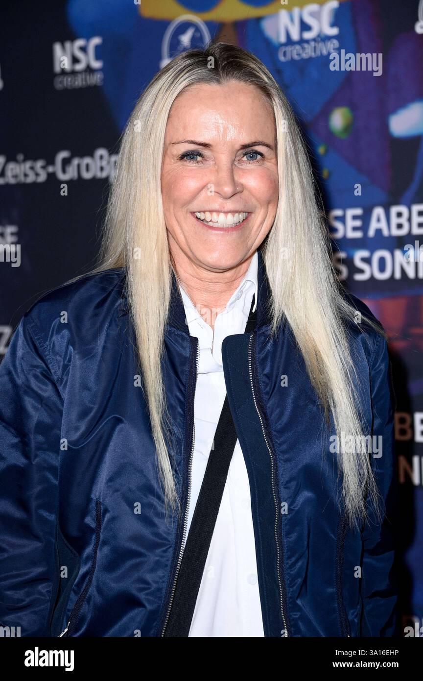 Patricia Schulz BEI der Premiere des 360Â-Events Die große Abenteuerreise durchs Sonnensystem im Zeiss-Großplanetarium. Berlin, 06.03.2025 *** Patricia Schulz à la première de l'événement 360 le grand voyage d'aventure à travers le système solaire au Zeiss Großplanetarium Berlin, 06 03 2025 Foto:Xn.xKubelkax/xFuturexImagex sonnensystem_5319 Banque D'Images