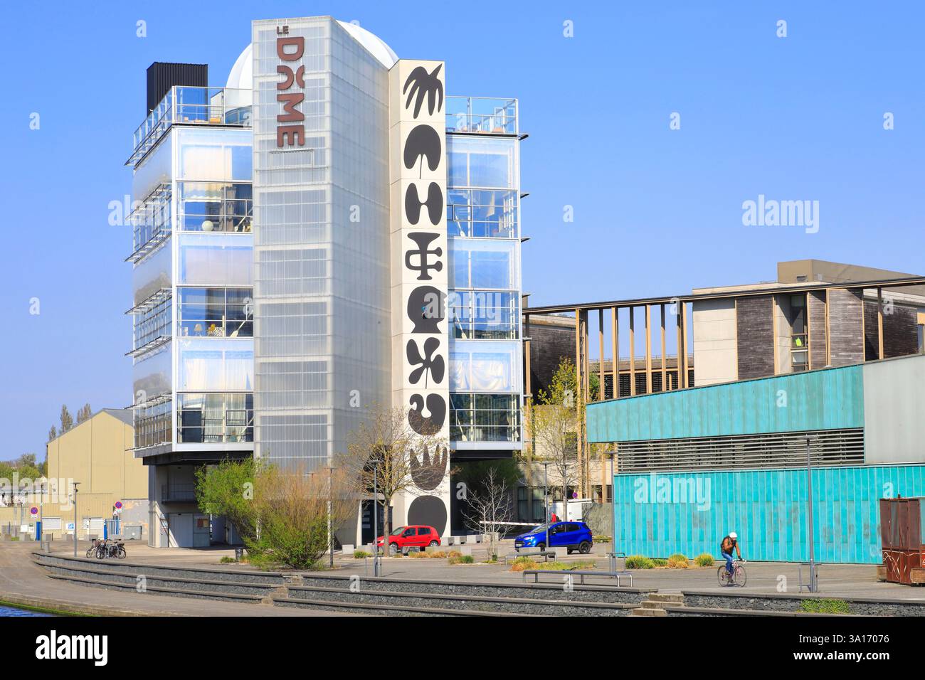 France, Calvados, Caen, Presqu'île, Nouveau bassin, le Dôme (espace d’innovation collaboratif) Banque D'Images