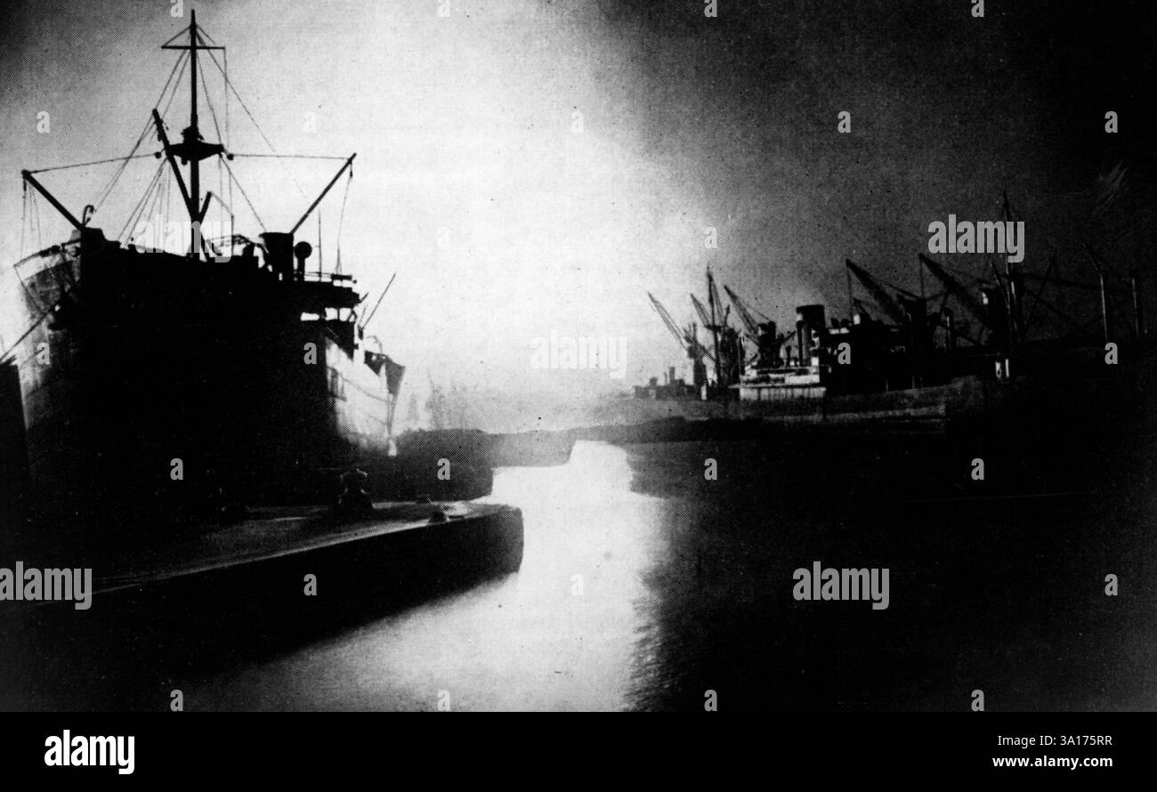 Bataille d'Angleterre : incendies dans les Docklands à Londres après un raid aérien allemand. [traduction automatique] Banque D'Images