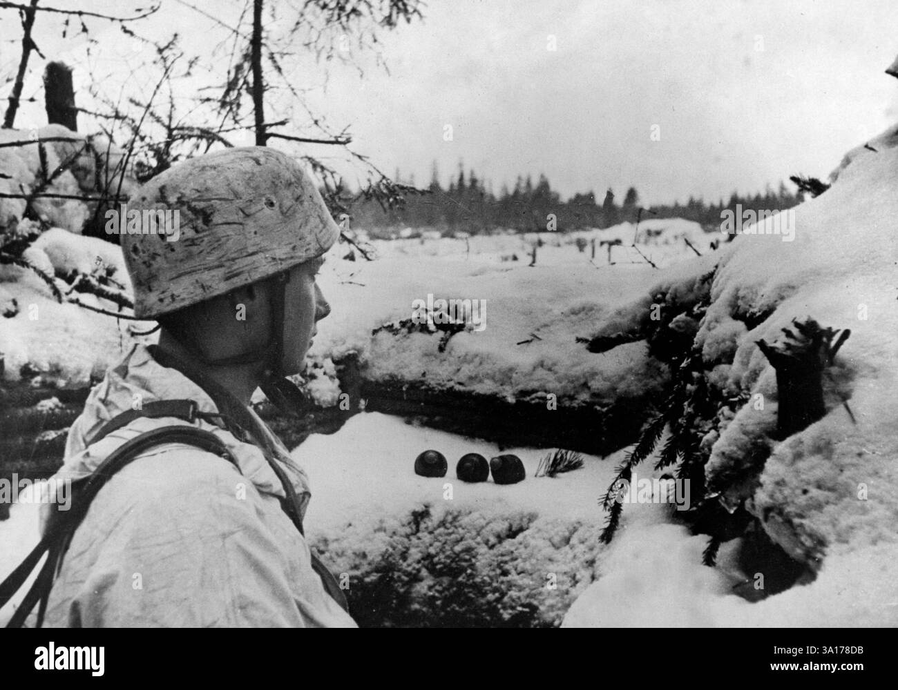 Parachutistes en position sur le front de l'est. Photo : Dahm [traduction automatique] Banque D'Images