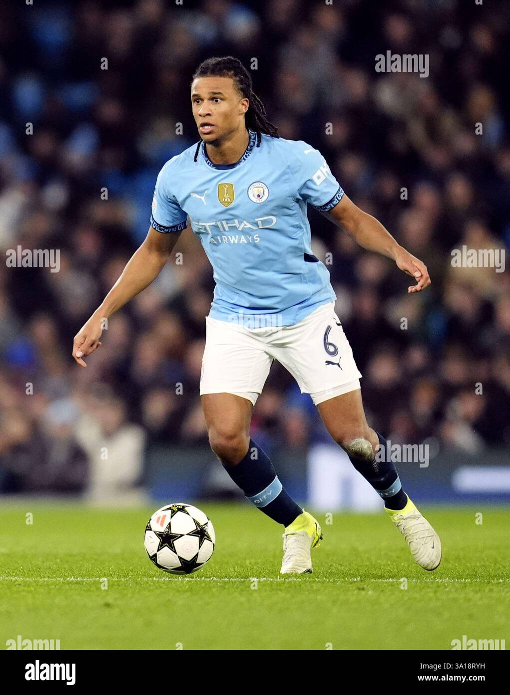 Photo du dossier datée du 26-11-2024 de Nathan Ake, de Manchester City, qui devrait être absent jusqu'à 11 semaines après une chirurgie du pied. Date d'émission : vendredi 7 mars 2025. Banque D'Images