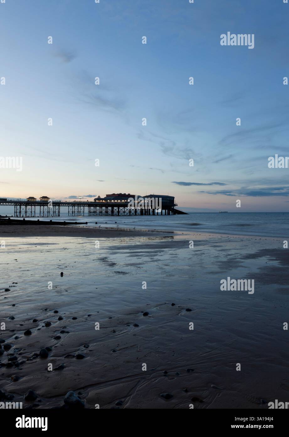 Jetée et plage de Cromer, Norfolk Royaume-Uni Banque D'Images