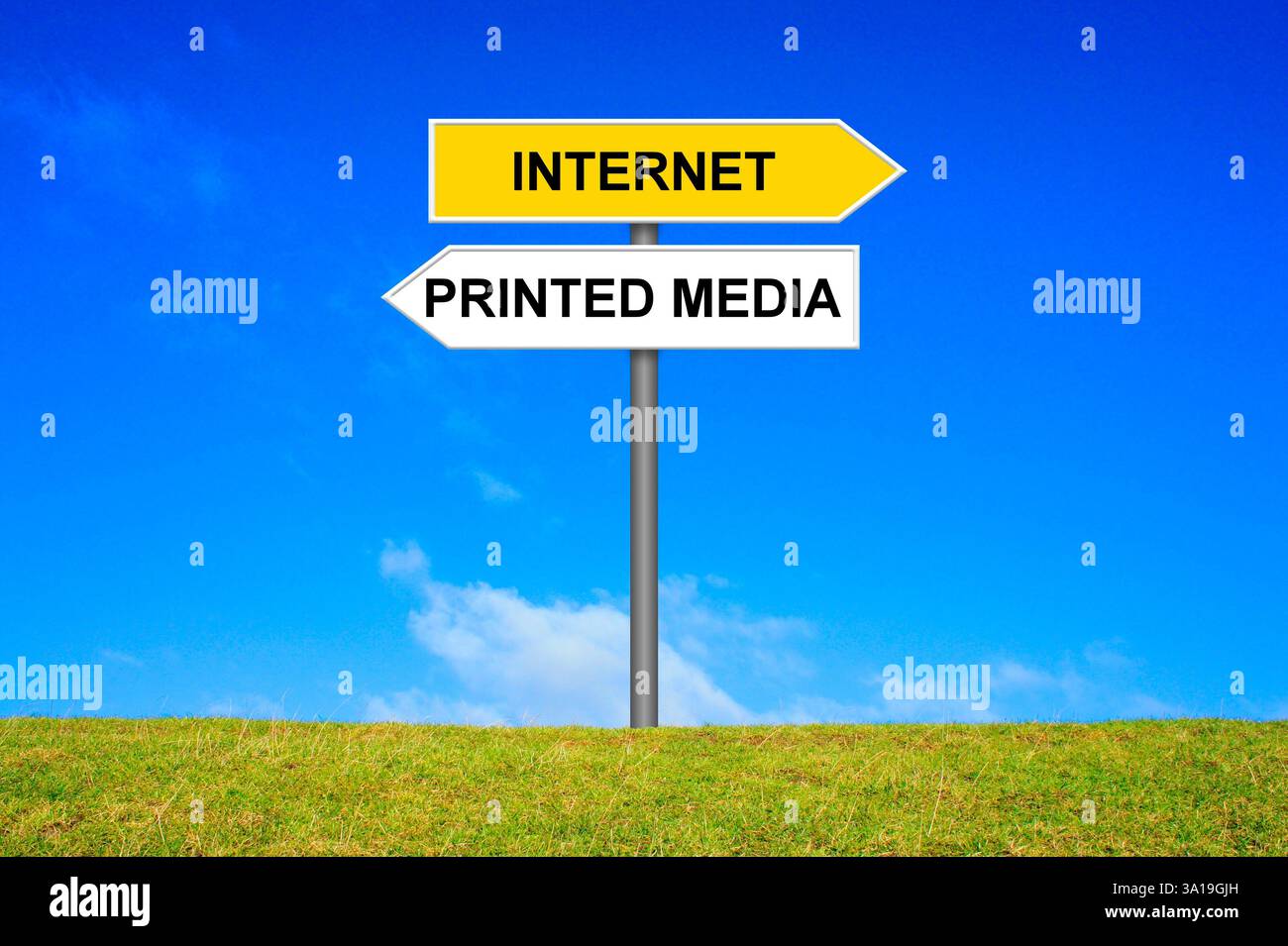 Les panneaux de signalisation sont orientés dans les directions de la presse écrite et d'Internet Banque D'Images