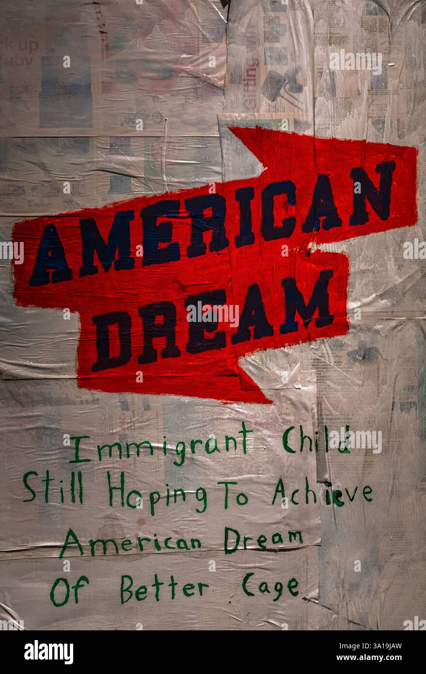 Exposition 'Puertas fronterizas / Border Doors' (détails) des étudiants de la préparation de Sandia au Musée d'Albuquerque, Nouveau-Mexique Banque D'Images