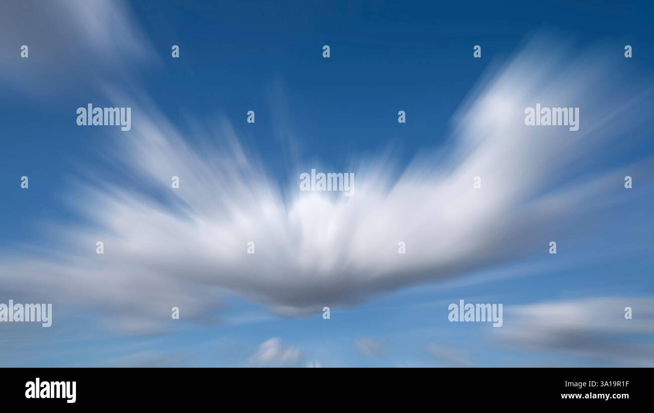 Vue sur le ciel avec des cumulus nuages Banque D'Images