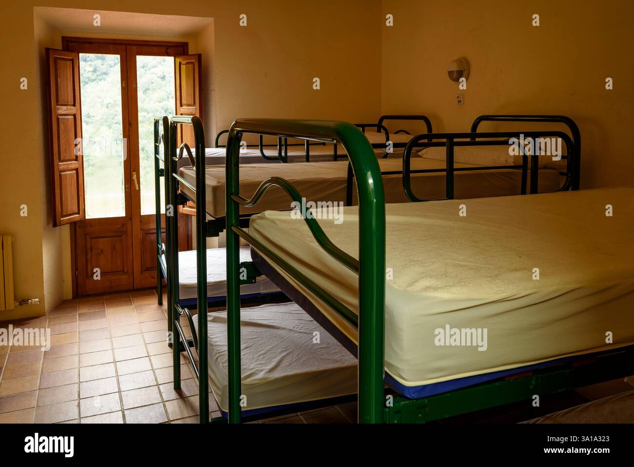 Intérieur du presbytère de Vallcàrquera (Vallès Oriental, Barcelone, ​​Catalonia, Espagne) ESP : Interior de la rectoria de Vallcàrquera Banque D'Images