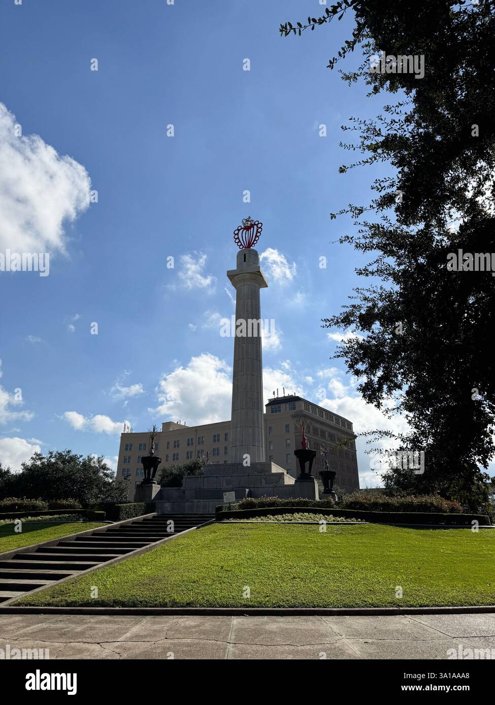 Monument historique, Harmony Circle, anciennement Lee Circle et présentant autrefois une statue du général confédéré Robert E. Lee, également Tivoli Circle Banque D'Images
