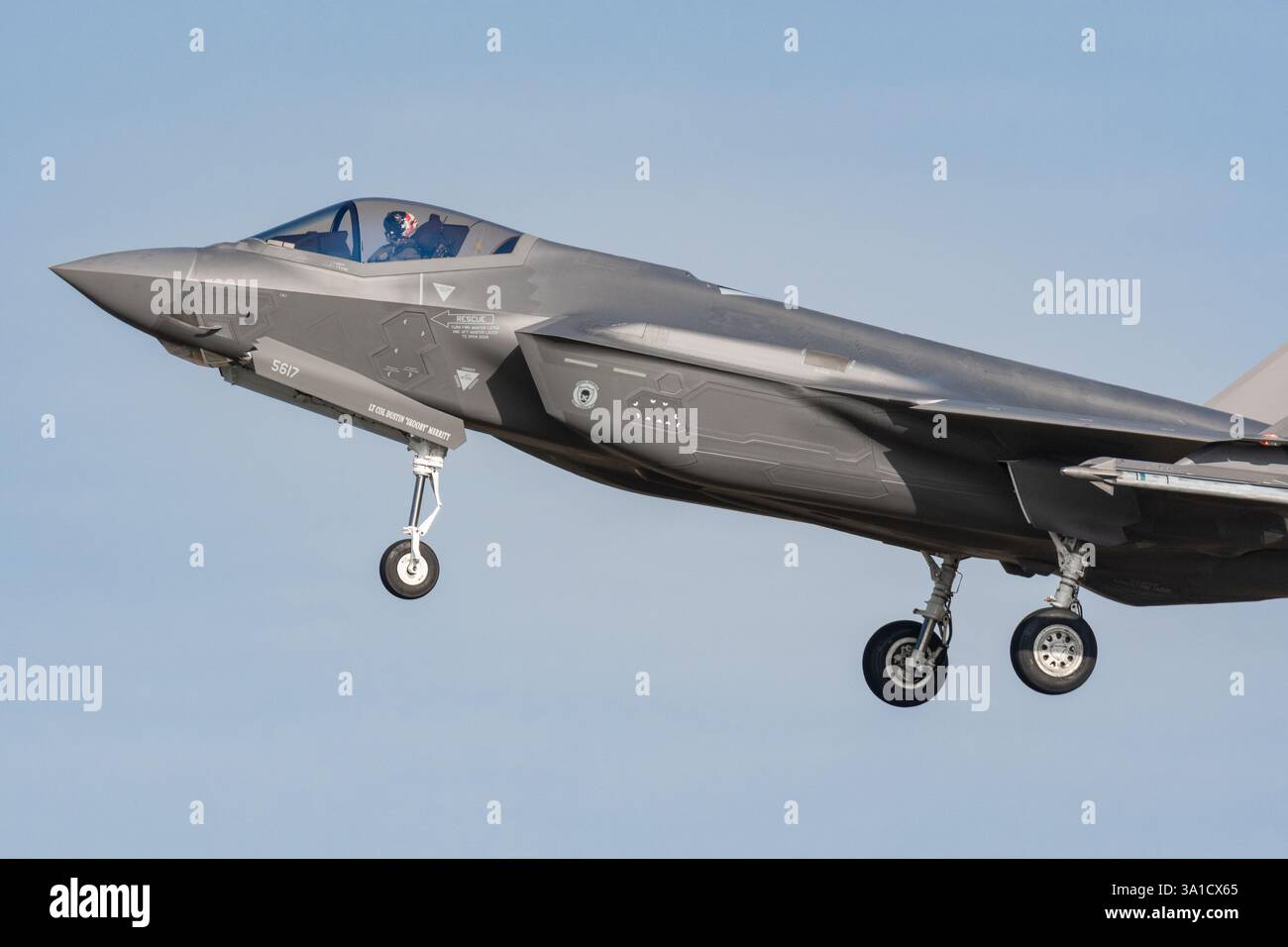 20-5617 - USAF Lockheed Martin F-35 arrivée à RAF Lakenheath, Suffolk Banque D'Images
