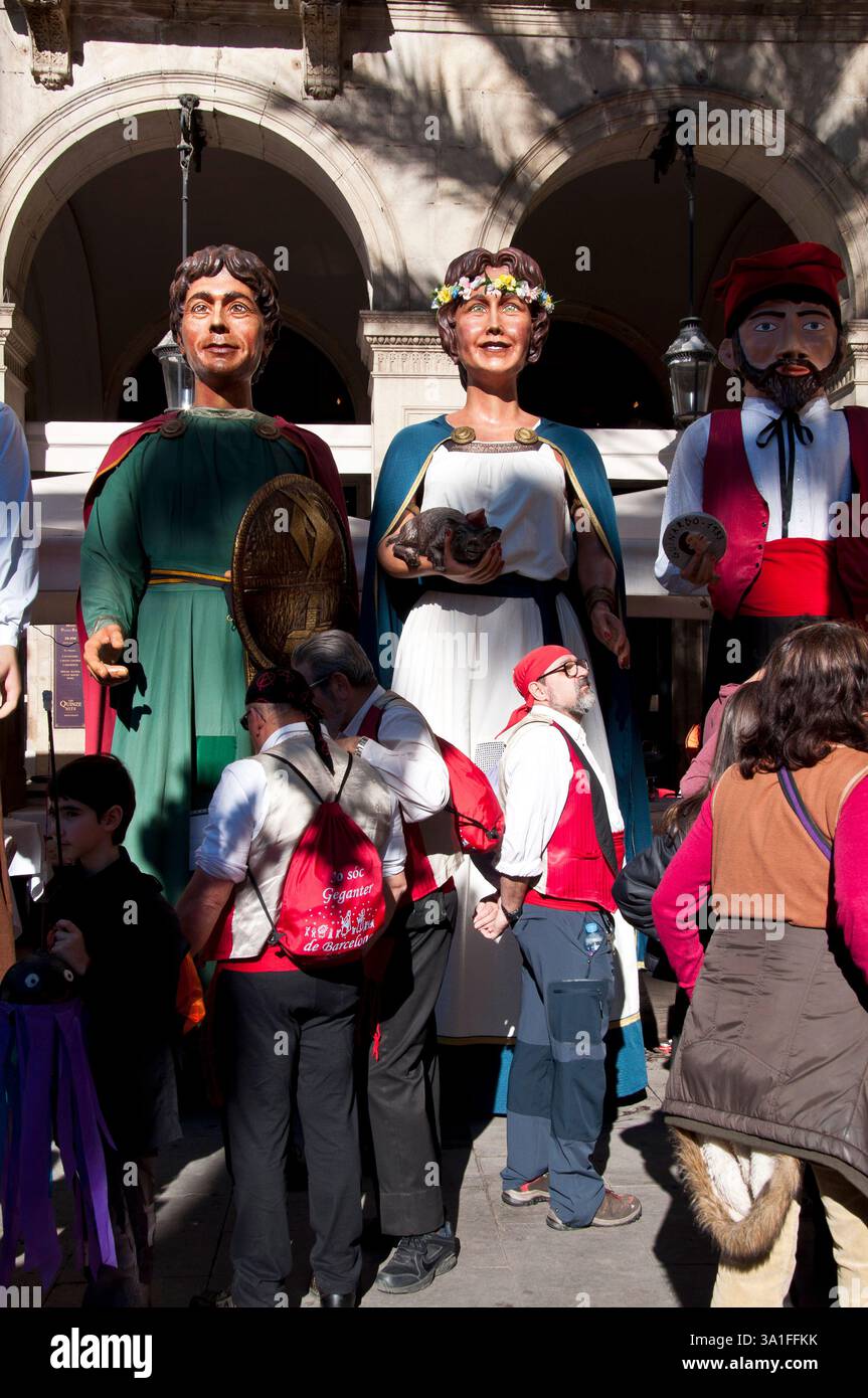 Fiesta de Santa Eulalia, fête typique du 12 février avec des géants et des figures à grosse tête, Barcelone, Ciutat Vella, Espagne Banque D'Images