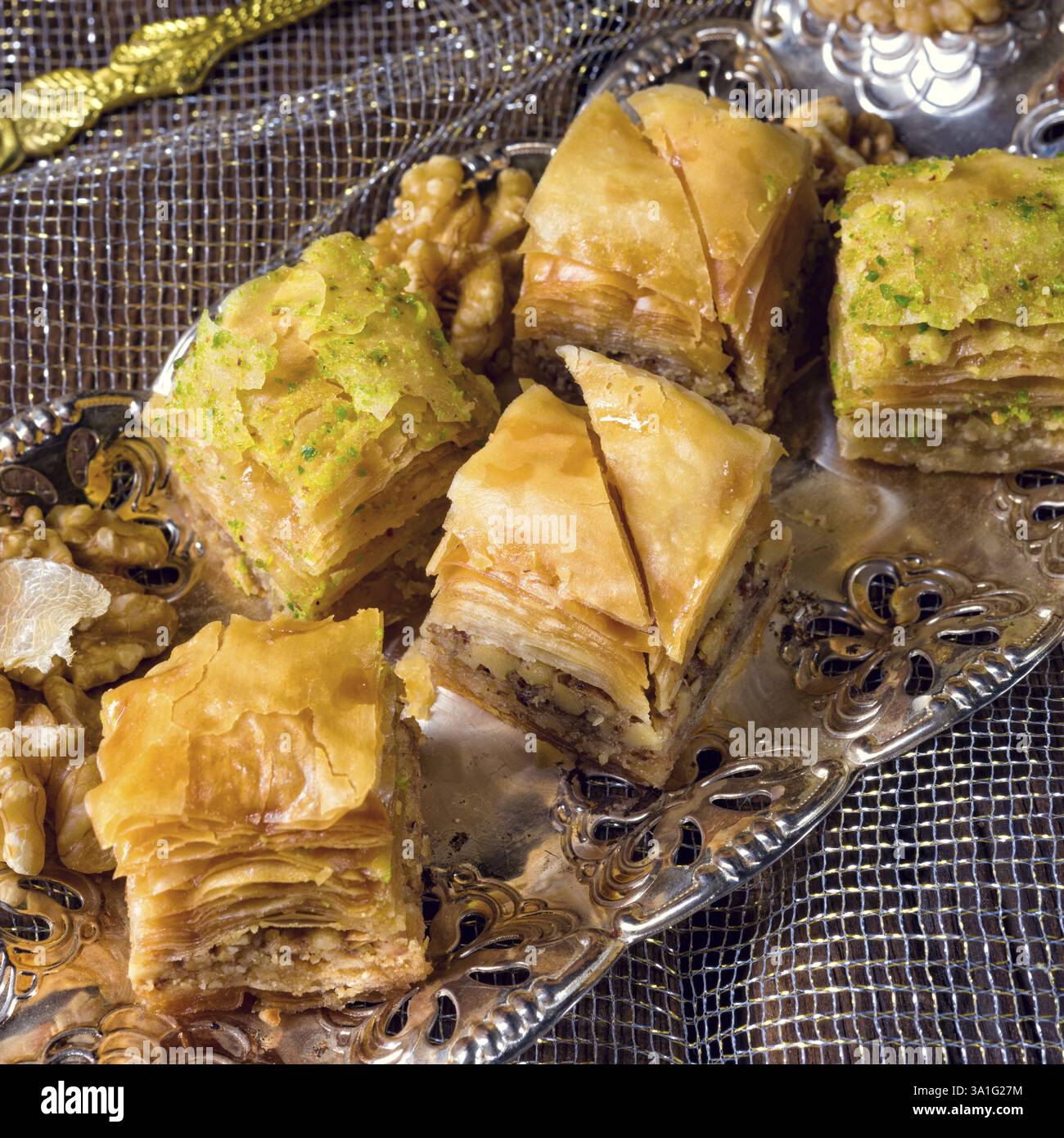 Un vrai baklava turc frais et savoureux Banque D'Images