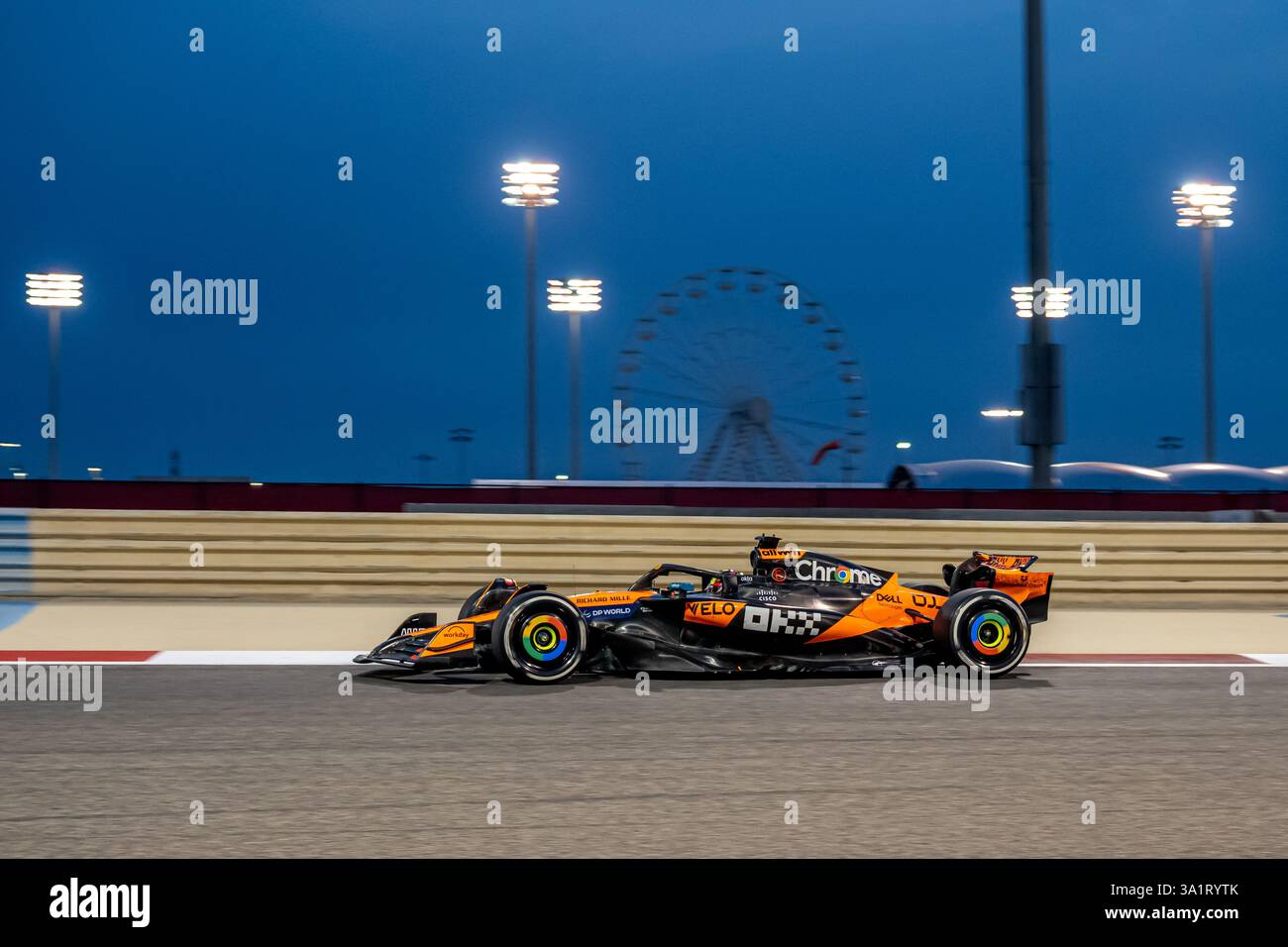 CIRCUIT INTERNATIONAL DE BAHREÏN, BAHREÏN - FÉVRIER 28 : Oscar Piastri, McLaren F1 MCL39 de l'Australie lors des essais de Bahreïn sur le circuit international de Bahreïn le vendredi 28 février 2025 à Sakhir, Bahreïn (photo de Michael Potts/BSR Agency) Banque D'Images