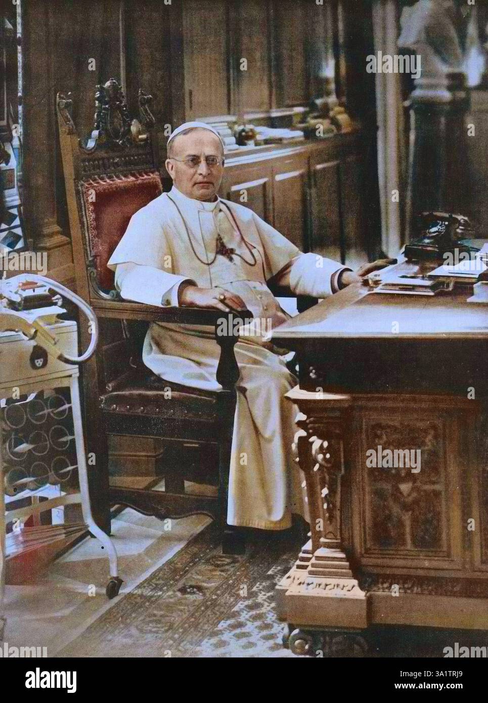 Le pape Pie XI (1857-1939) à la Cité du Vatican, photo d'après Felici Banque D'Images