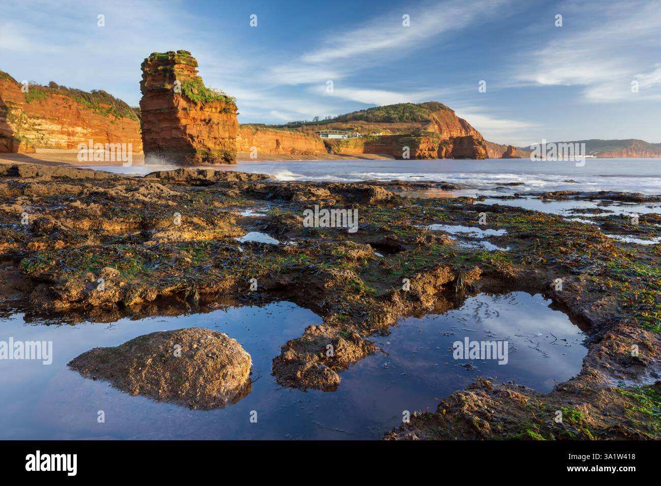 Baie de Ladram sur la côte est du Devon, Angleterre. Hiver (janvier) 2025. Banque D'Images