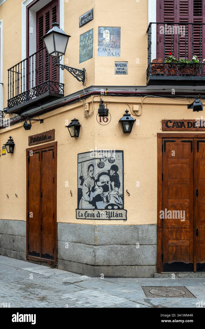 Restaurant Cava de Illan, quartier de la Latina, Madrid, Espagne Banque D'Images