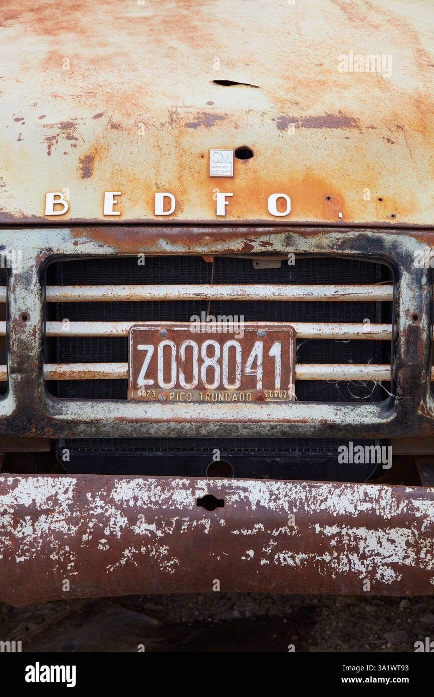 Détail d'une General Motors Bedford abandonnée dans une estancia patagonienne, Pico Truncado, Santa Cruz, Deseado, Patagonie, Argentine. Banque D'Images