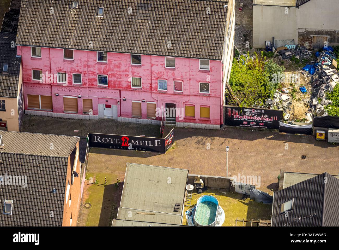 Vue aérienne, quartier rouge Rote Meile Flaßhofstraße centre-ville, Oberhausen, région de la Ruhr, Rhénanie du Nord-Westphalie, Allemagne Banque D'Images Vue aérienne, quartier rouge Rote Meile Flaßhofstraße centre-ville, Oberhausen, région de la Ruhr, Rhénanie du Nord-Westphalie, Allemagne Banque D'Images