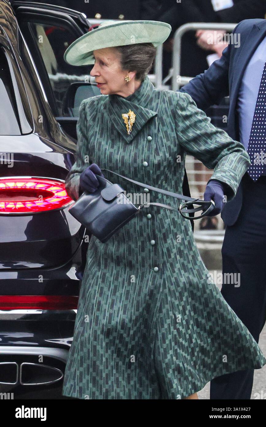 Londres, Royaume-Uni. 10 mars 2025. Princesse Anne, la princesse royale arrive. Le Commonwealth Service est une célébration du Commonwealth et de ses Nations, qui a lieu à l'abbaye de Westminster. Crédit : Imageplotter/Alamy Live News Banque D'Images