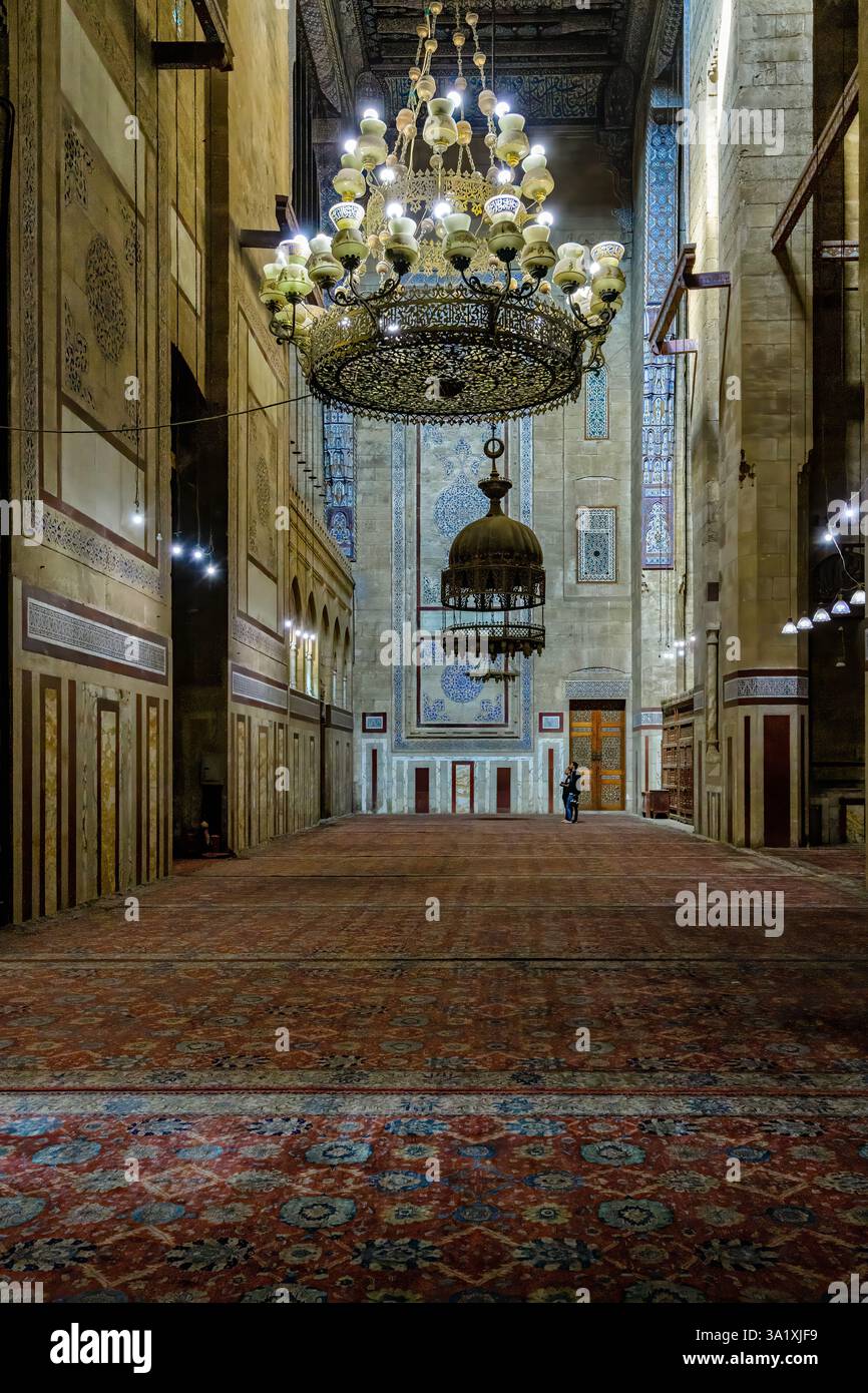 Côté ouest de l'annexe des tombeaux royaux dans la mosquée Al-Rifai, abritant les tombes du roi Fouad, du roi Farouk et de la princesse Fryal Banque D'Images