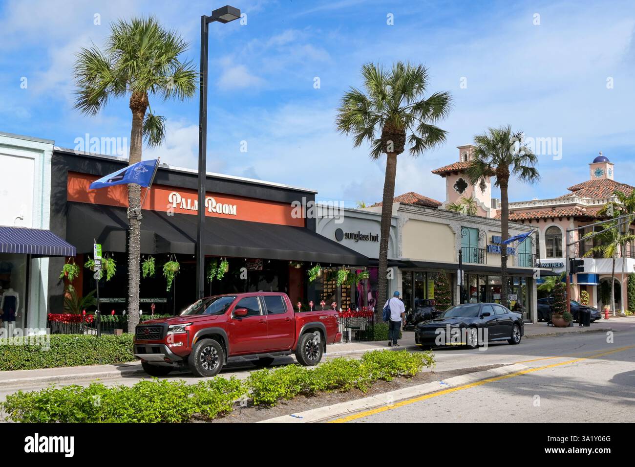 Fort Lauderdale, Floride, États-Unis - 2 décembre 2023 : rue principale de la ville de Fort Lauderdale. Banque D'Images