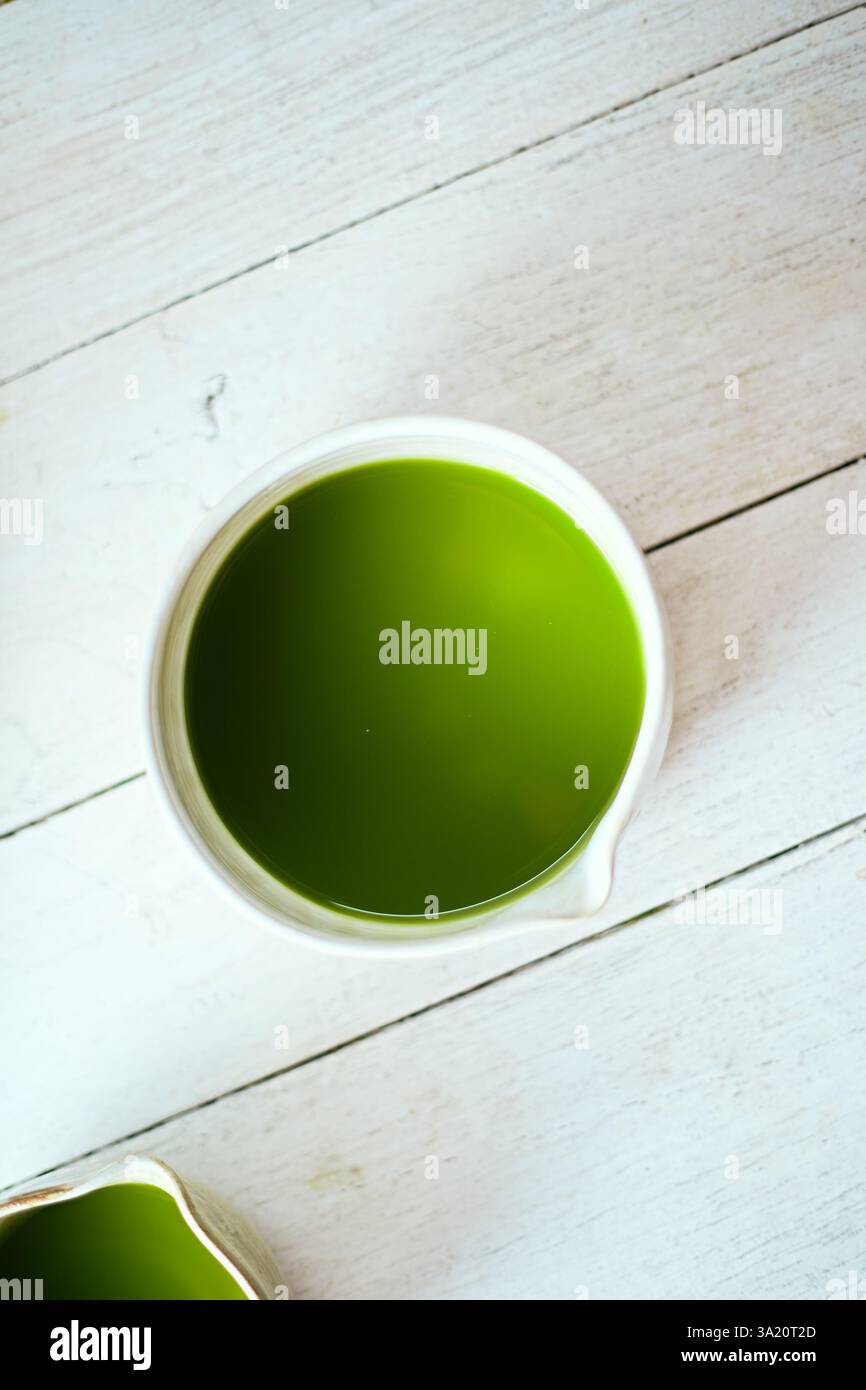 Gros plan sur le thé vert matcha pur, le menu Café Banque D'Images