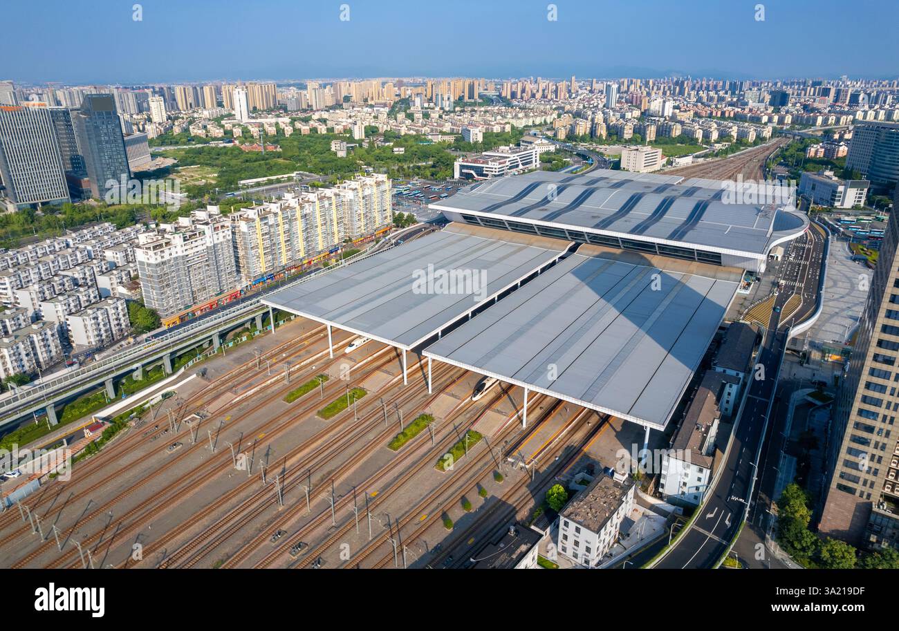 Environnement urbain de la station de Ningbo, ville de Ningbo, province du Zhejiang, Chine Banque D'Images