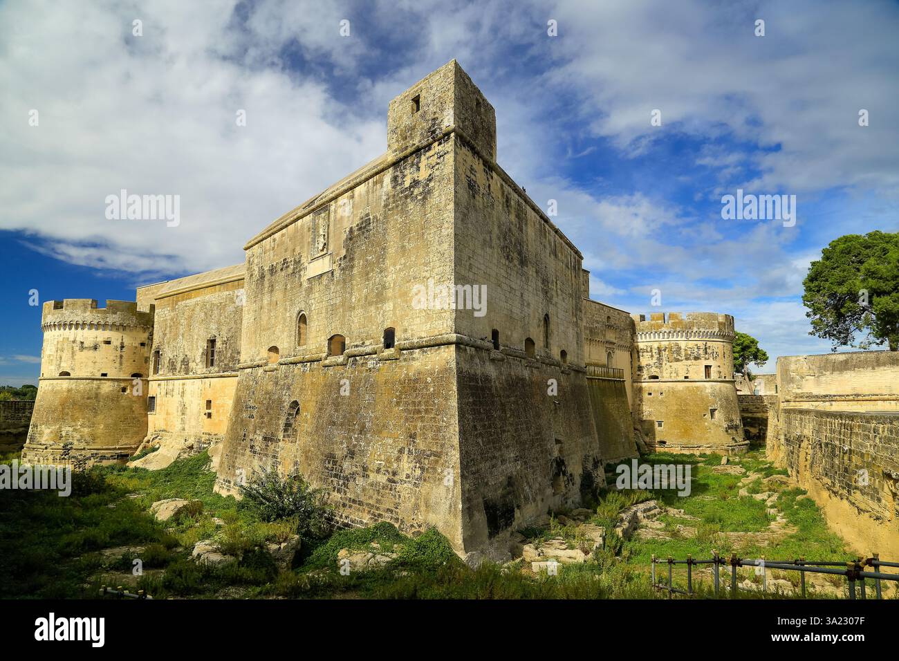 Acaia ville et château, Pouilles, Italie. Banque D'Images