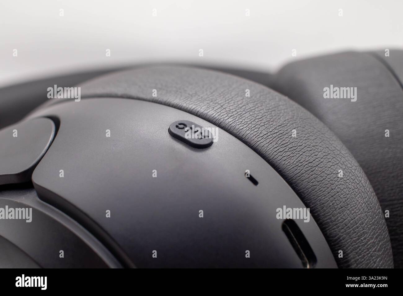 Casque avec technologie antibruit (ANC). Banque D'Images