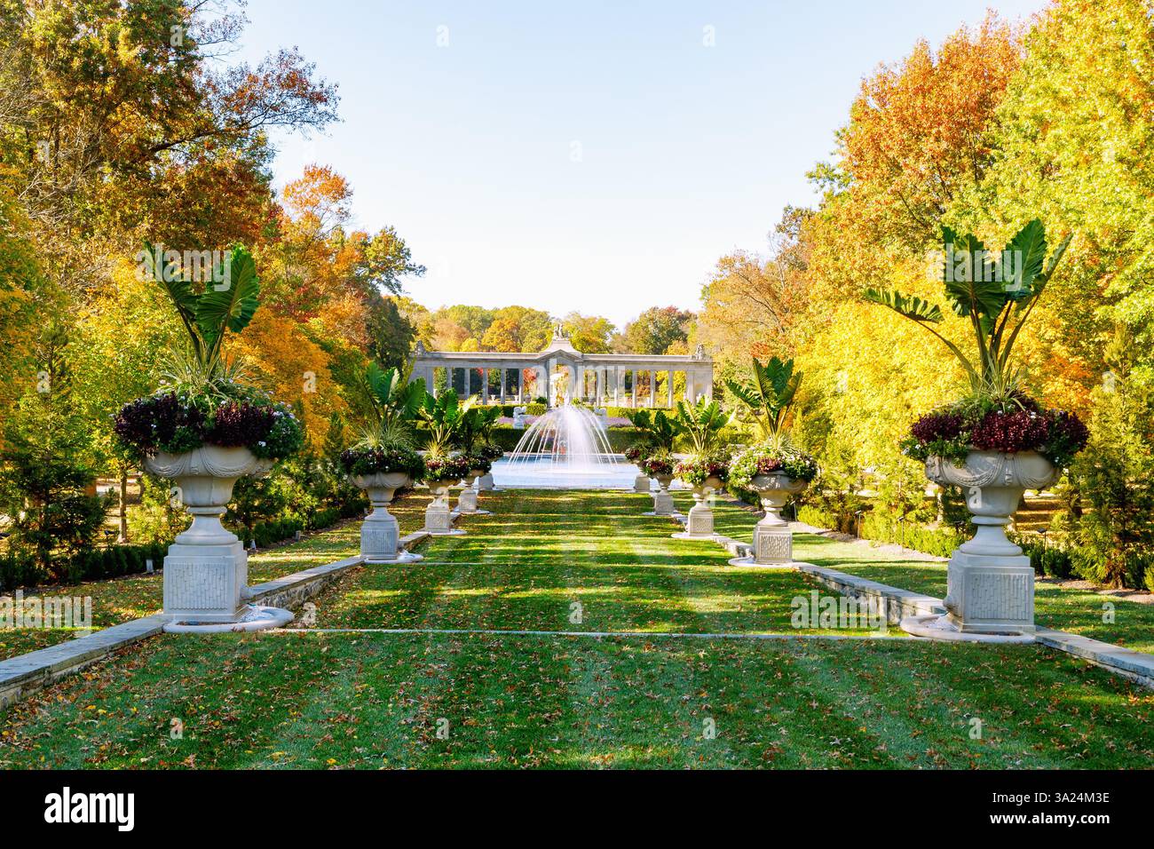 Domaine de Nemours avec jardins et vue sur Colonnade près de Wilmington, comté de New Castle Delaware, États-Unis Banque D'Images