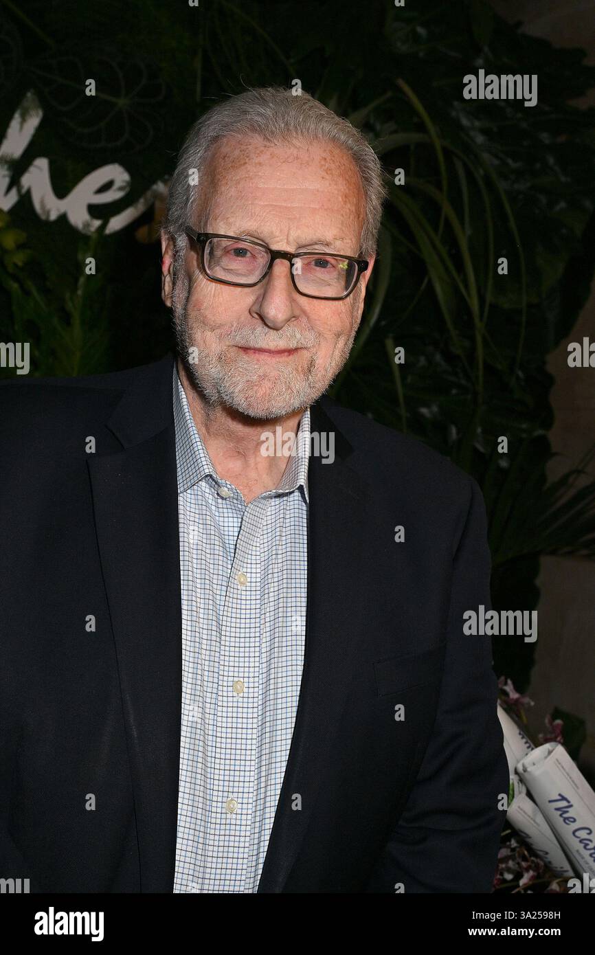 Peter Greenberg assiste à la soirée de lancement de la campagne de marque mondiale « Made of Caribbean » de Sandals Resorts au Hall des lumières à New York le 11 mars 2025. Robin Platzer/ Twin images/ Credit : Sipa USA/Alamy Live News Banque D'Images