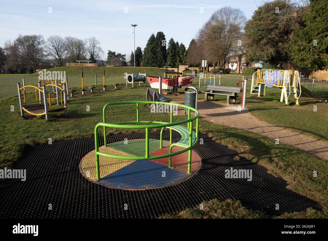 Aire de jeux pour enfants dans le centre-ville de Daventry, Northamptonshire, Angleterre, Royaume-Uni Banque D'Images