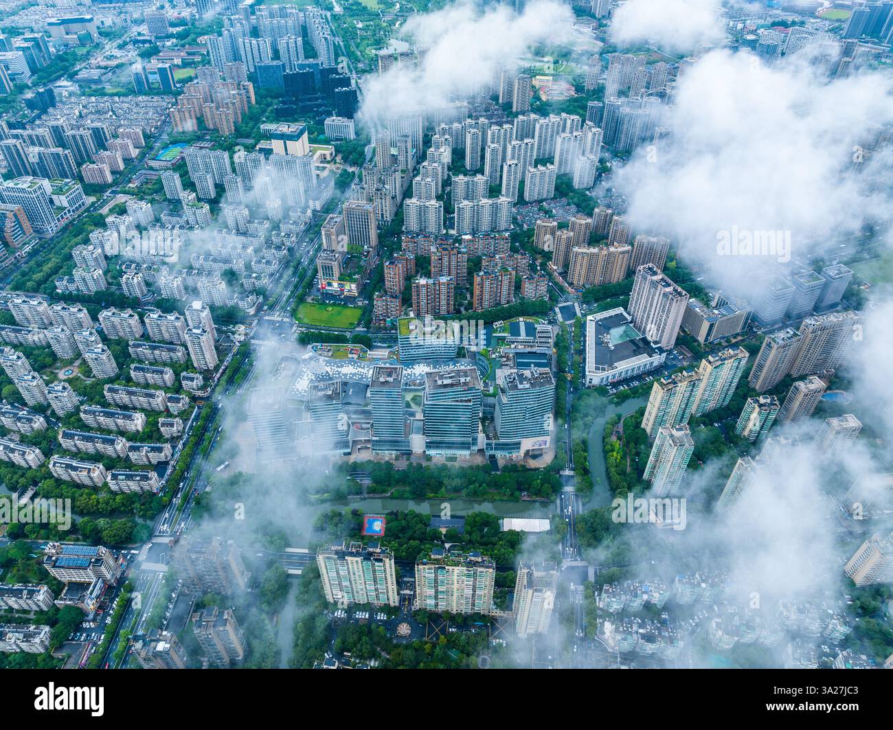 VILLE INTIME dans la ville de Hangzhou, province de Zhejiang, Chine le 23 juin 2024. Banque D'Images