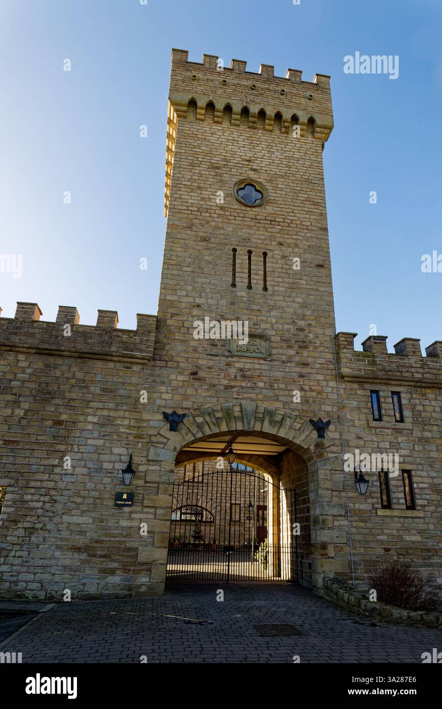 L'impressionnante tour de garde gothique victorienne de Greenmount Tower, Bury, Greater Manchester. Banque D'Images