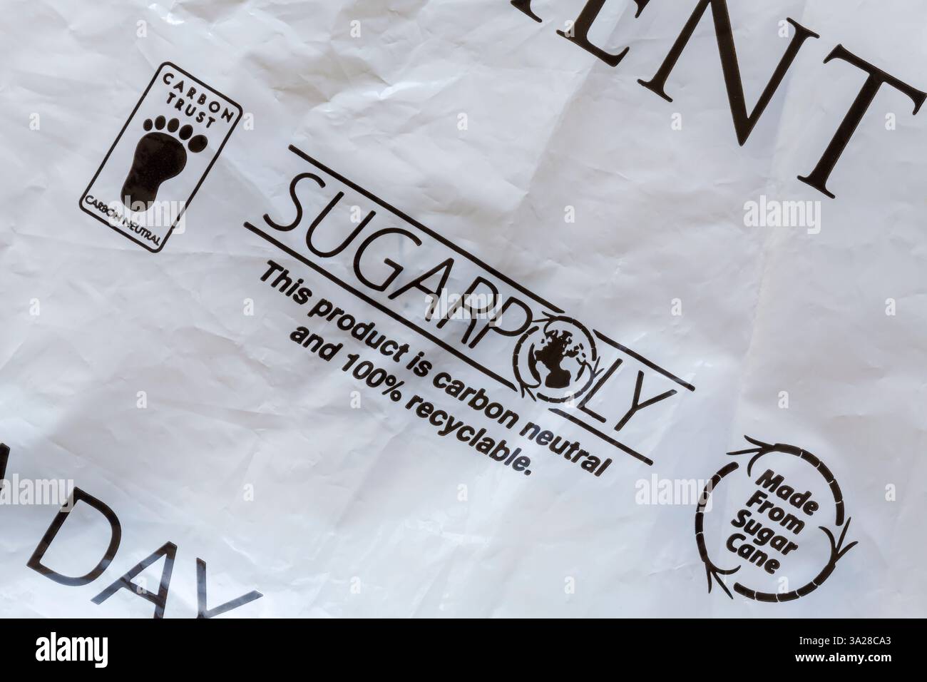 Sugarpoly ce produit est neutre en carbone et 100% recyclable détail sur Sugar Cane Carrier Bag - Carbon Trust fabriqué à partir de canne à sucre Banque D'Images