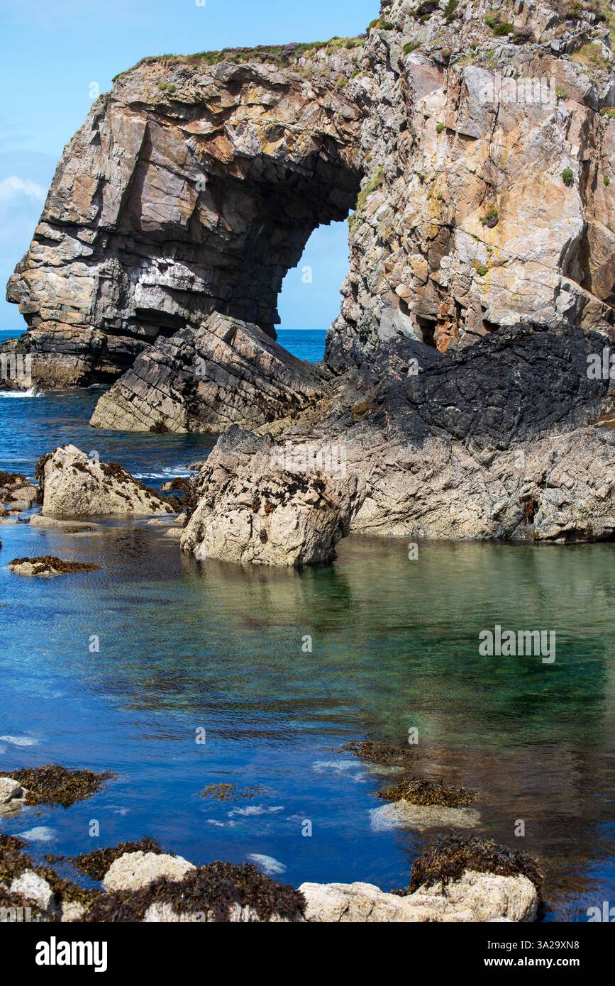 La Grande arche de Pollet la plus grande arche maritime d'Irlande dans le comté de Donegal, péninsule de Fanad, Banque D'Images