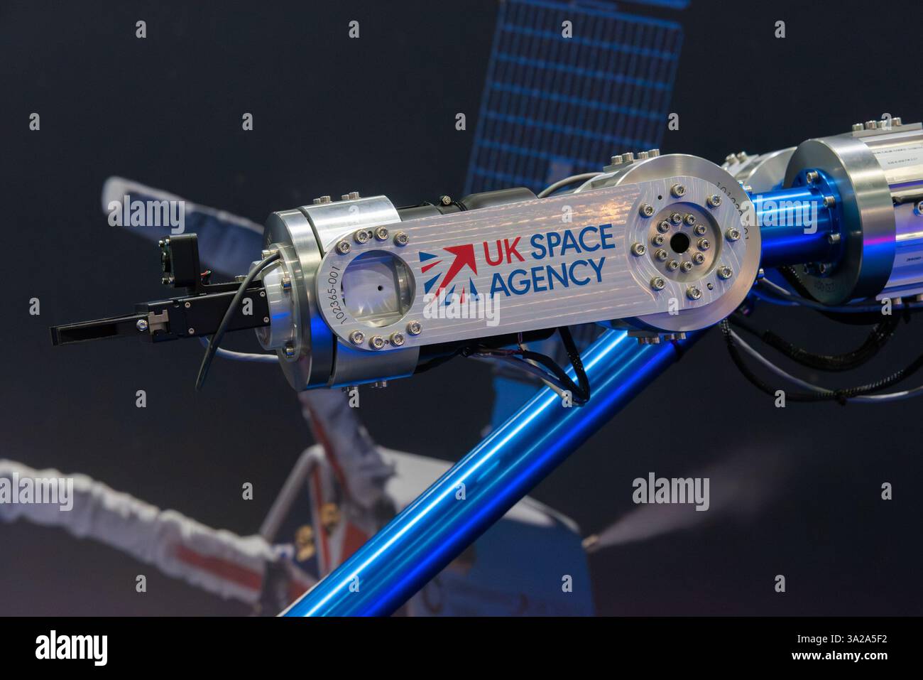 Bras robotisé de l'Agence spatiale britannique exposé à Space-Comm Expo à Excel Londres, Royaume-Uni Banque D'Images