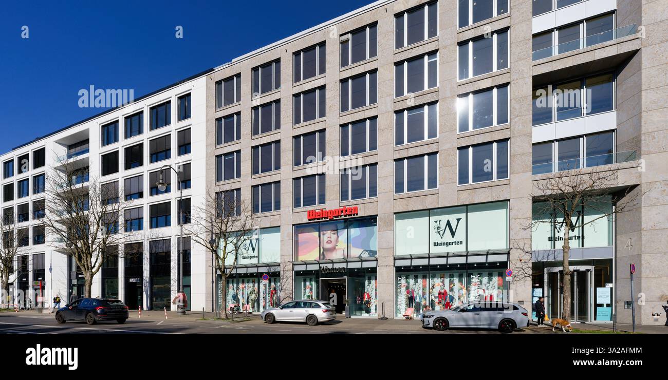 Cologne, Allemagne 05 mars 2025 : la maison de couture Weingarten établie de longue date sur Friesenplatz à Cologne, qui existe depuis plus de 90 ans Banque D'Images