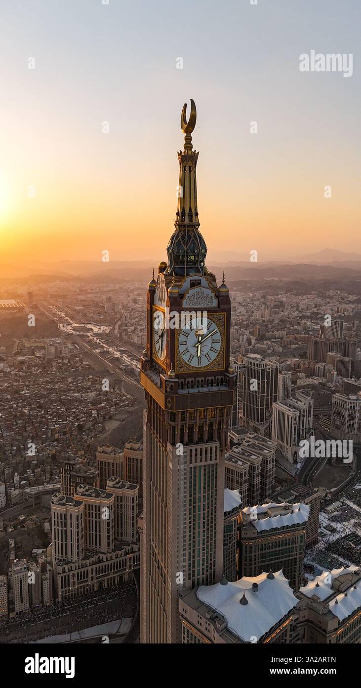 Vue aérienne Mecque skyline , Makkah ville Arabie Saoudite - Makkah Clock Tower et hôtels - Masjid Al Haram drone photo Banque D'Images