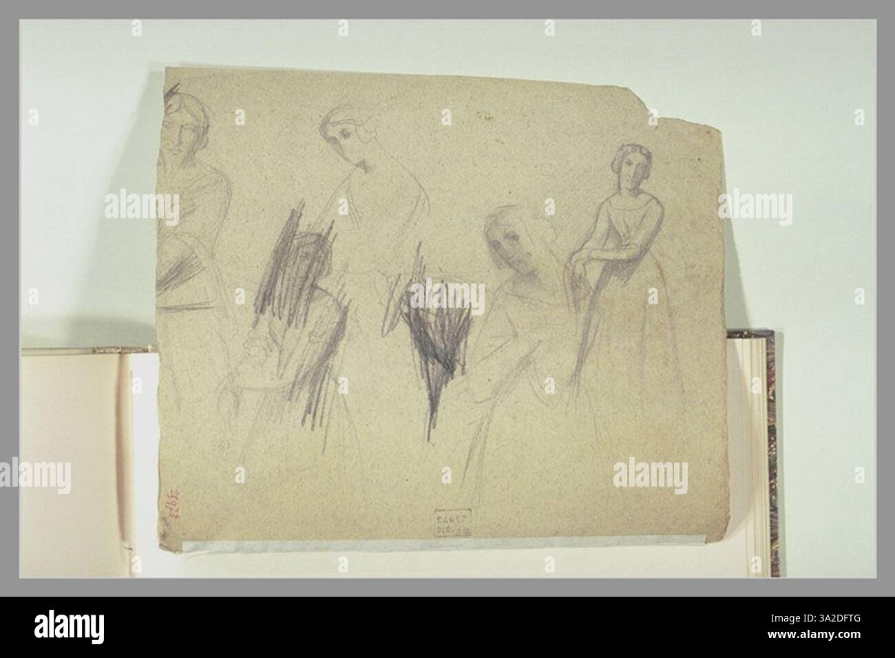 Cette œuvre de Chassériau présente quatre études sur les femmes, accompagnées de deux études supplémentaires, explorant diverses poses et expressions émotionnelles, démontrant son accent sur les figures humaines. Banque D'Images