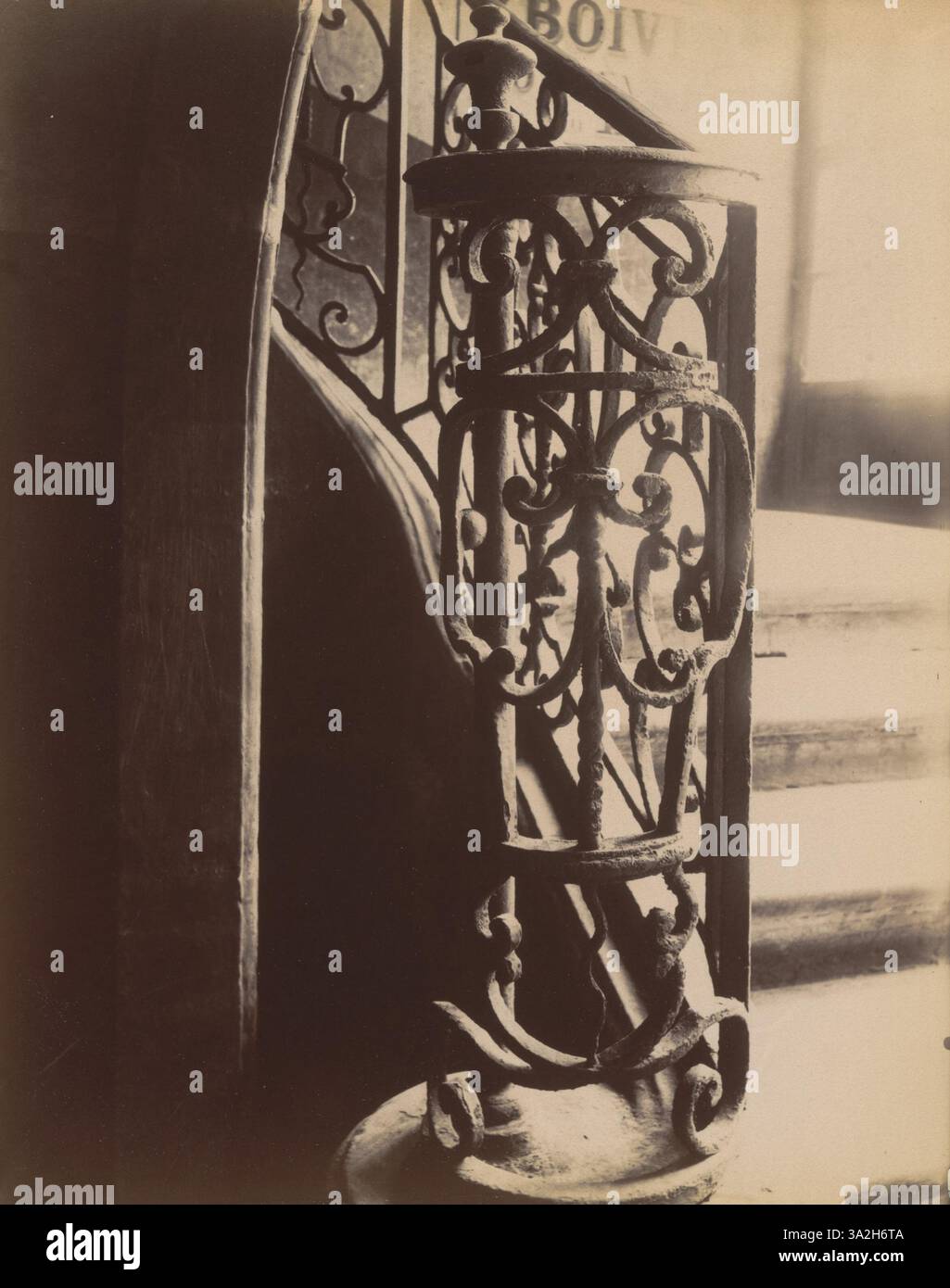 La photographie d'Eugène Atget de 1908-09 représente le Hôtel de Montmorency situé au 5 rue de Montmorency à Paris, capturant l'architecture du bâtiment historique. Banque D'Images