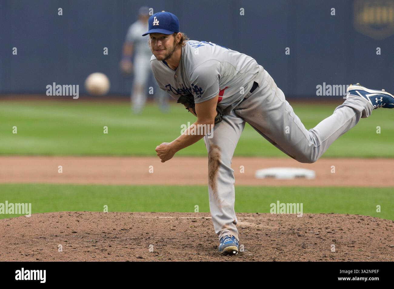 10 août 2014 - Milwaukee, Wisconsin, États-Unis d'Amérique - 10 août 2014 : le lanceur Clayton Kershaw #22 des Los Angeles Dodgers lance un terrain dans le match de baseball de la Ligue majeure entre les Brewers de Milwaukee et les Dodgers de Los Angeles au Miller Park à Milwaukee, WISCONSIN. Dodgers a battu les Brewers 5-1. John Fisher/CSM(image crédit : © John Fisher/Cal Sport Media/ZUMAPRESS.com) Banque D'Images