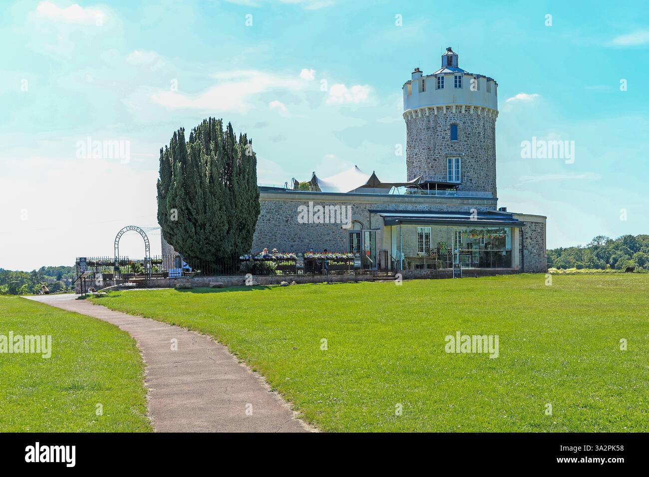 Observatoire de Clifton et Camera Obscura situé sur Clifton Down, à proximité du pont suspendu de Clifton, Bristol, Angleterre, Royaume-Uni. Banque D'Images
